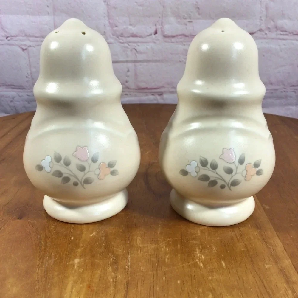 Vintage Pfaltzgraff Remembrance Salt and Pepper Shaker Pair